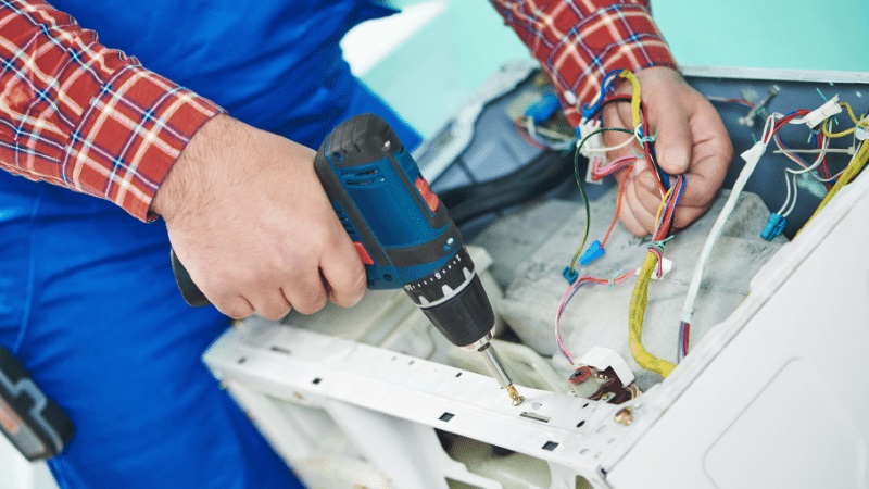 Arifiye Fondital Fondital çamaşır makinesi kart tamiri – Su almama arızası orijinal parça ile giderildi. - Teknik servis örneği
